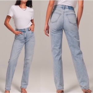 Abercrombie Curve Love 90's Straight Ultra High Rise Jeans Size 30